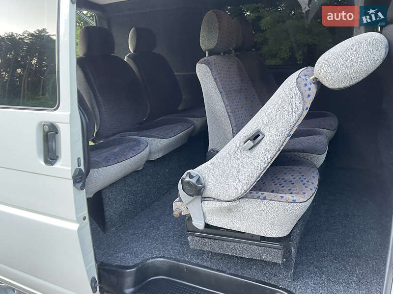 Минивэн Volkswagen Transporter 1999 в Радивилове