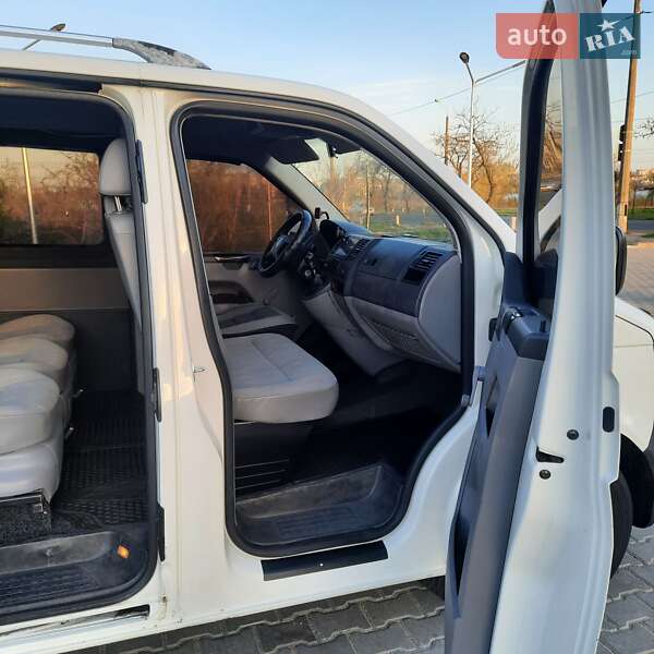 Мінівен Volkswagen Transporter 2006 в Миколаєві