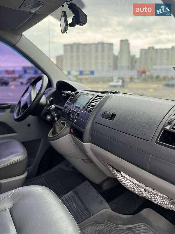 Минивэн Volkswagen Transporter 2007 в Киеве
