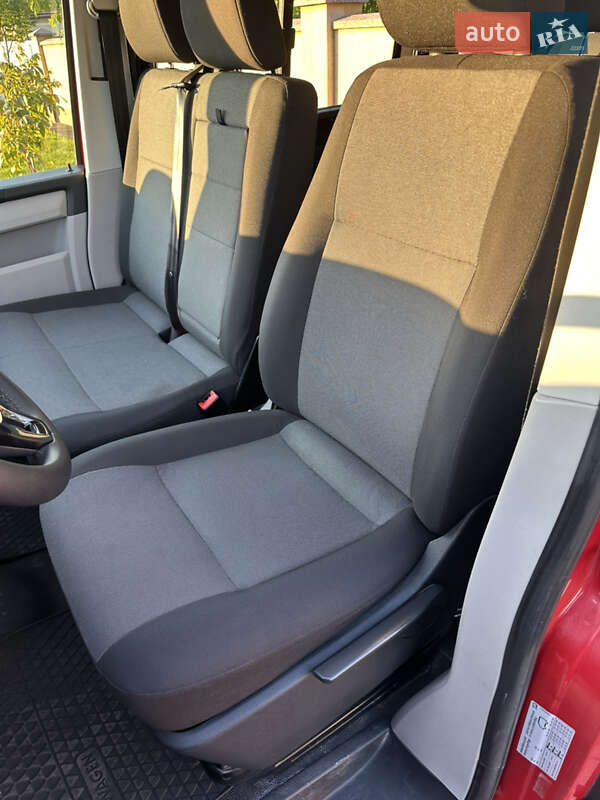 Минивэн Volkswagen Transporter 2016 в Ужгороде