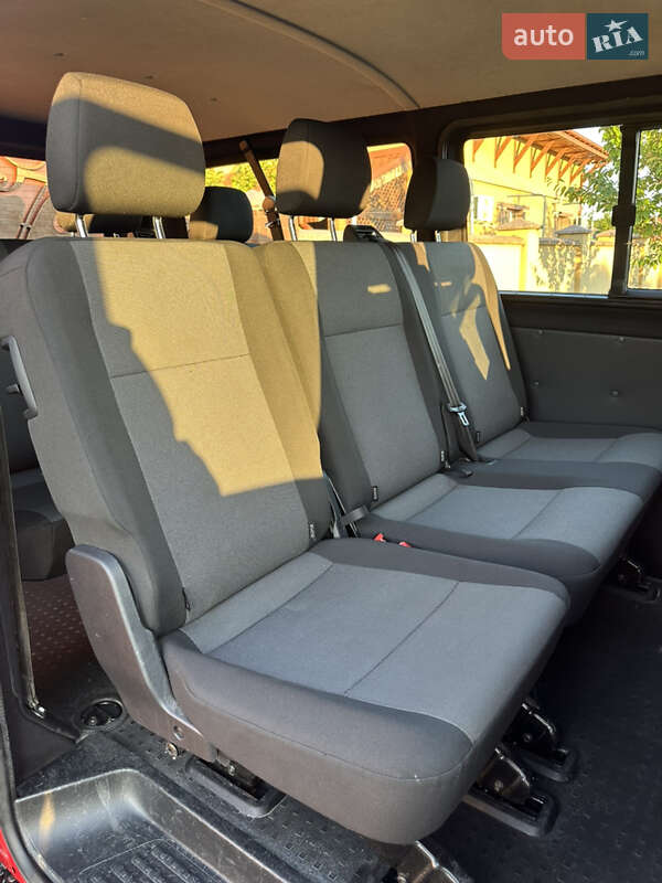 Минивэн Volkswagen Transporter 2016 в Ужгороде
