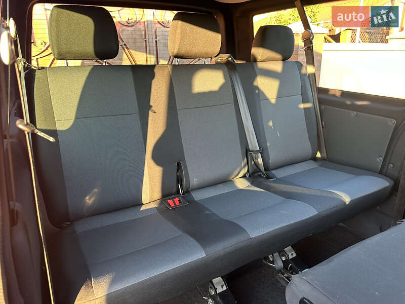 Минивэн Volkswagen Transporter 2016 в Ужгороде