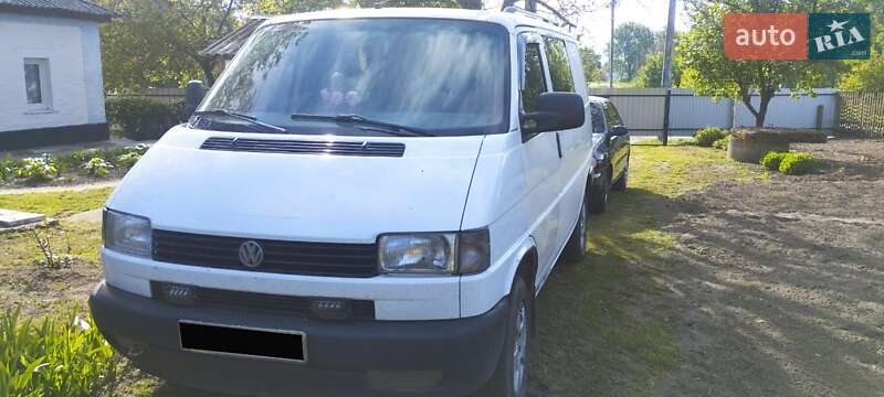 Минивэн Volkswagen Transporter 2000 в 