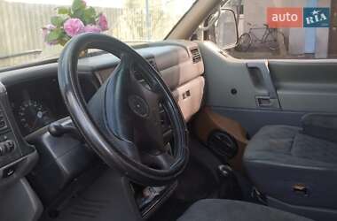 Минивэн Volkswagen Transporter 2000 в 