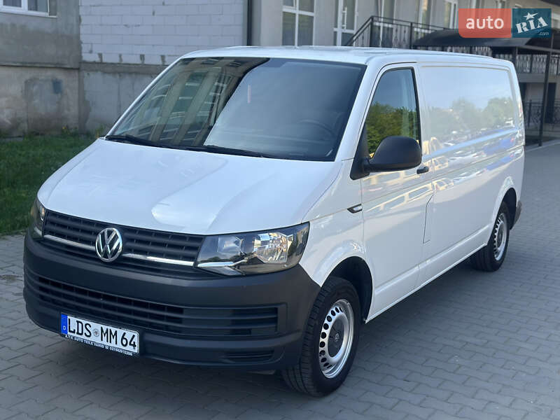 Вантажний фургон Volkswagen Transporter 2018 в Дубні