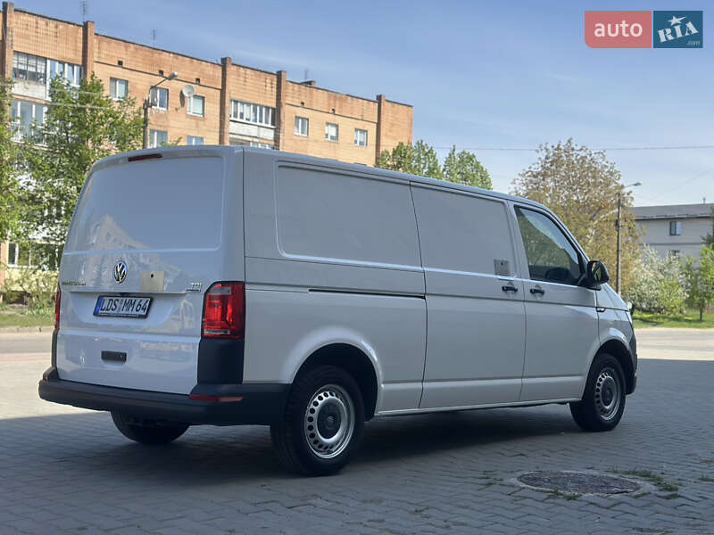 Вантажний фургон Volkswagen Transporter 2018 в Дубні