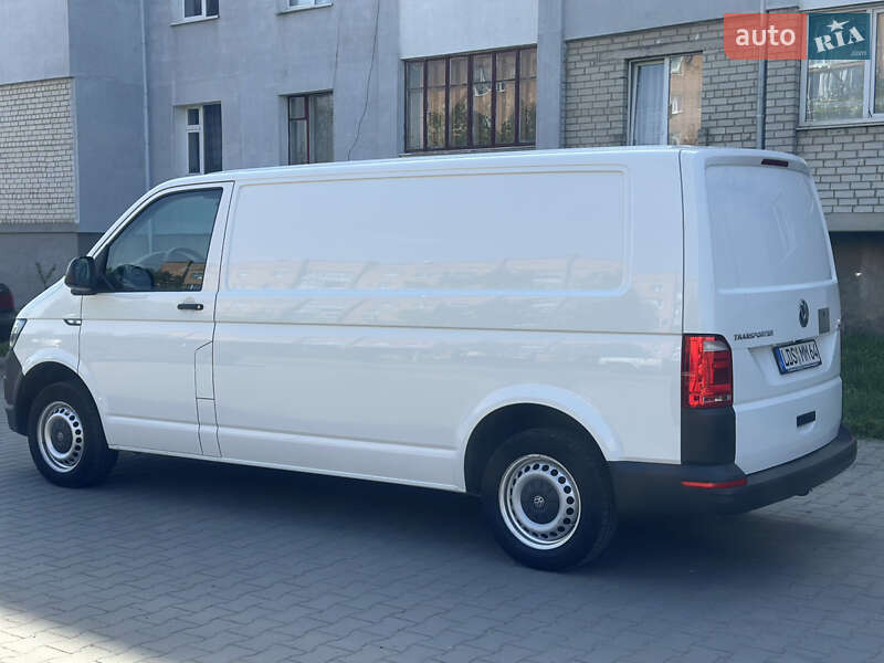 Вантажний фургон Volkswagen Transporter 2018 в Дубні