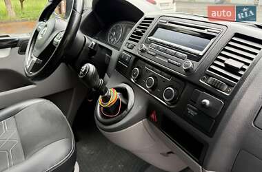 Минивэн Volkswagen Transporter 2014 в 