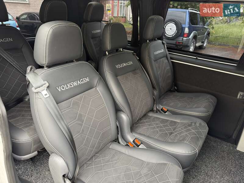 Мінівен Volkswagen Transporter 2014 в Тячеві