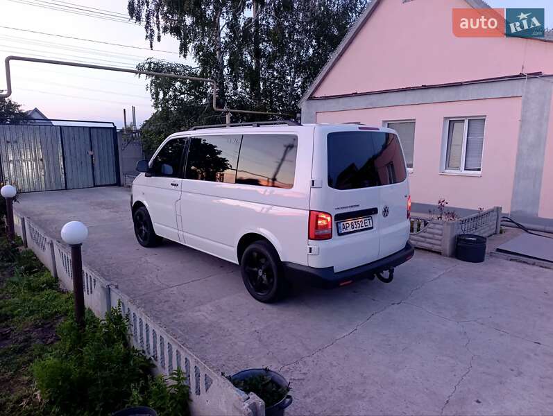 Вантажопасажирський фургон Volkswagen Transporter 2010 в Запоріжжі