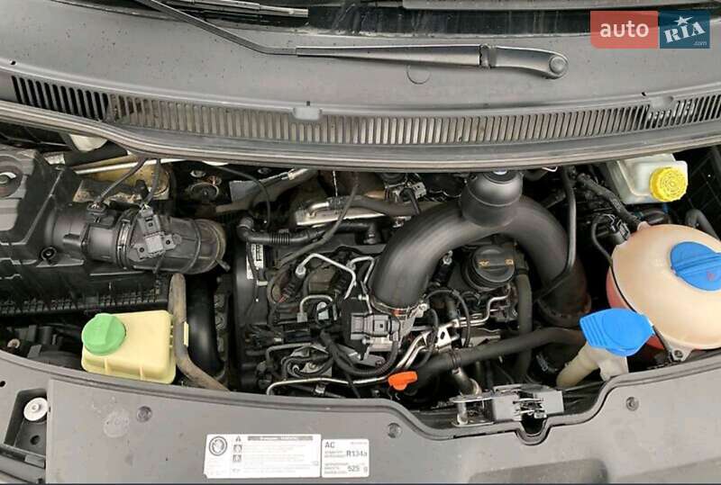 Вантажопасажирський фургон Volkswagen Transporter 2010 в Запоріжжі