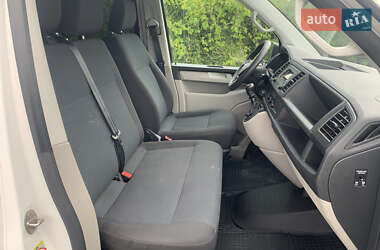 Минивэн Volkswagen Transporter 2017 в 