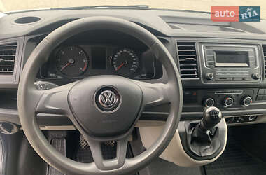 Минивэн Volkswagen Transporter 2017 в 
