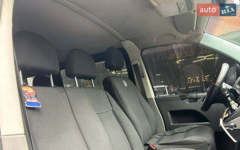 Мінівен Volkswagen Transporter 2011 в Чернівцях
