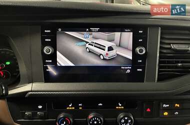 Минивэн Volkswagen Transporter 2019 в 