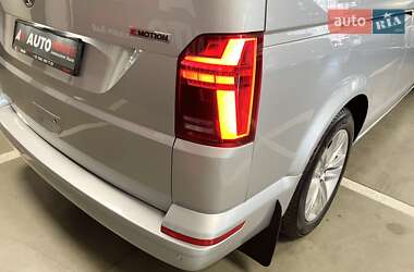 Минивэн Volkswagen Transporter 2019 в 