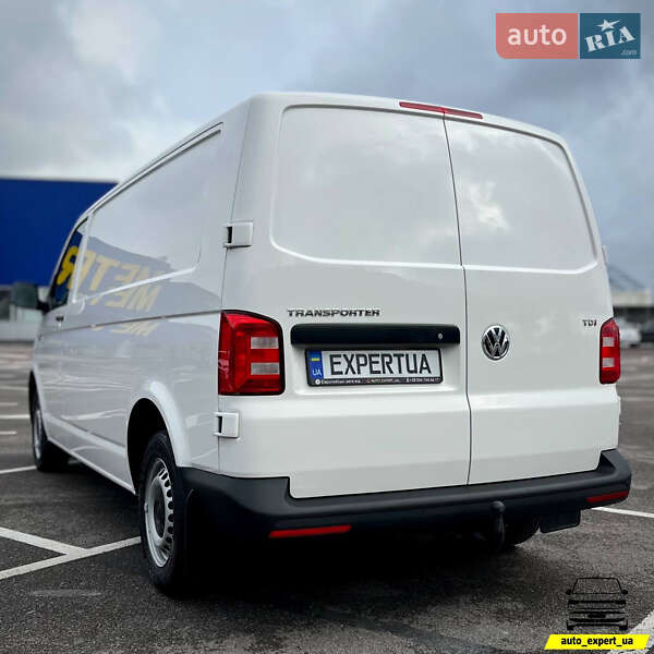 Вантажний фургон Volkswagen Transporter 2018 в Києві