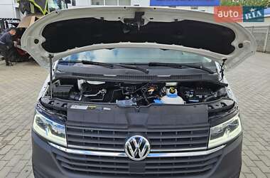 Грузовой фургон Volkswagen Transporter 2020 в 