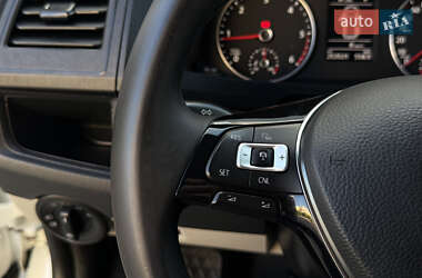 Грузовой фургон Volkswagen Transporter 2019 в 
