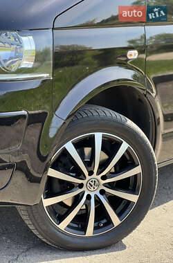 Грузовой фургон Volkswagen Transporter 2015 в 
