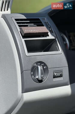 Грузовой фургон Volkswagen Transporter 2015 в 