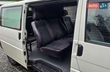 Мінівен Volkswagen Transporter 2002 в 