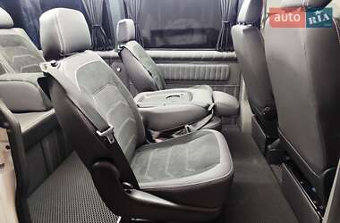 Минивэн Volkswagen Transporter 2021 в 
