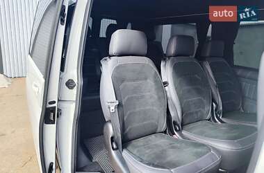 Минивэн Volkswagen Transporter 2021 в 
