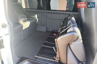 Минивэн Volkswagen Transporter 2021 в 