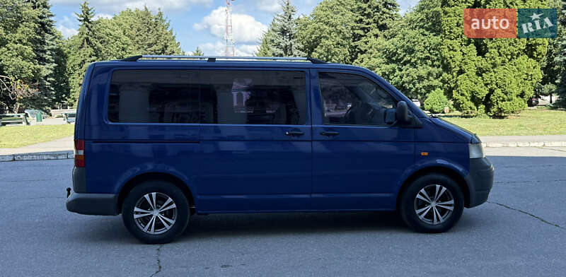 Минивэн Volkswagen Transporter 2006 в 