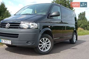 Минивэн Volkswagen Transporter 2011 в 