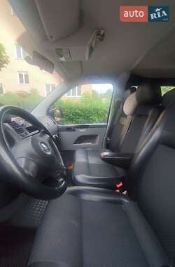 Грузовой фургон Volkswagen Transporter 2010 в 