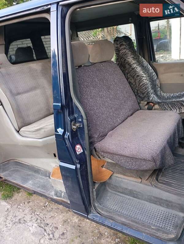 Минивэн Volkswagen Transporter 1998 в Луцке