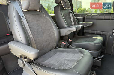 Минивэн Volkswagen Transporter 2018 в 