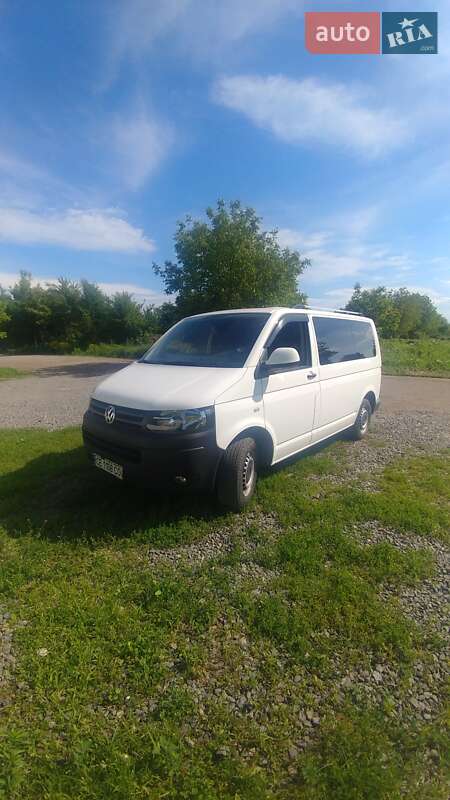 Минивэн Volkswagen Transporter 2015 в Черновцах