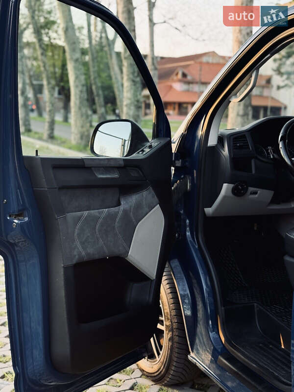 Минивэн Volkswagen Transporter 2017 в Мукачево