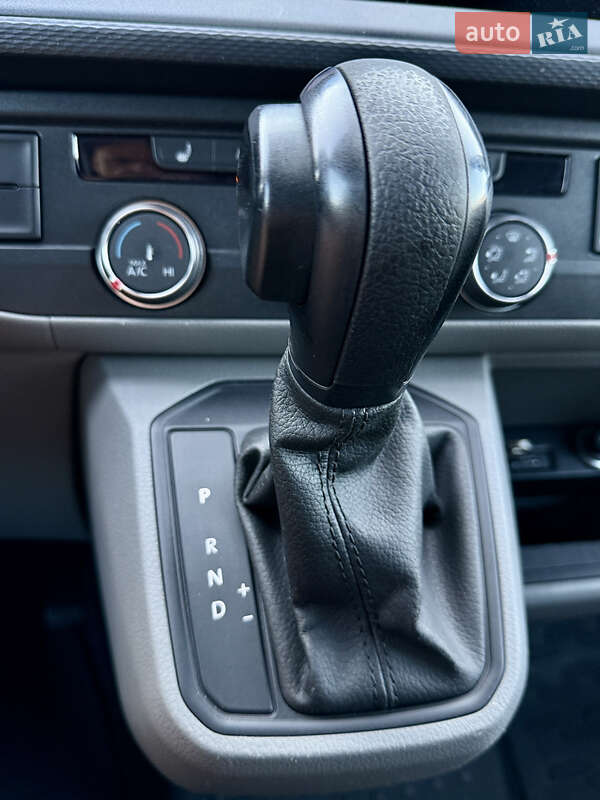 Грузовой фургон Volkswagen Transporter 2021 в Черновцах