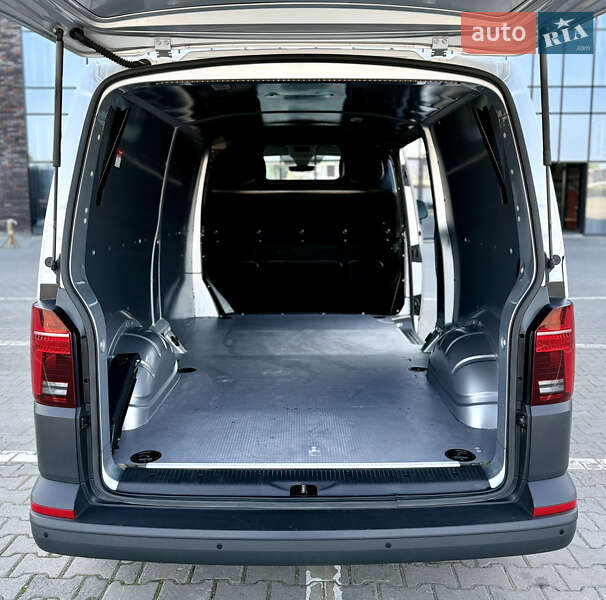 Грузовой фургон Volkswagen Transporter 2021 в Черновцах