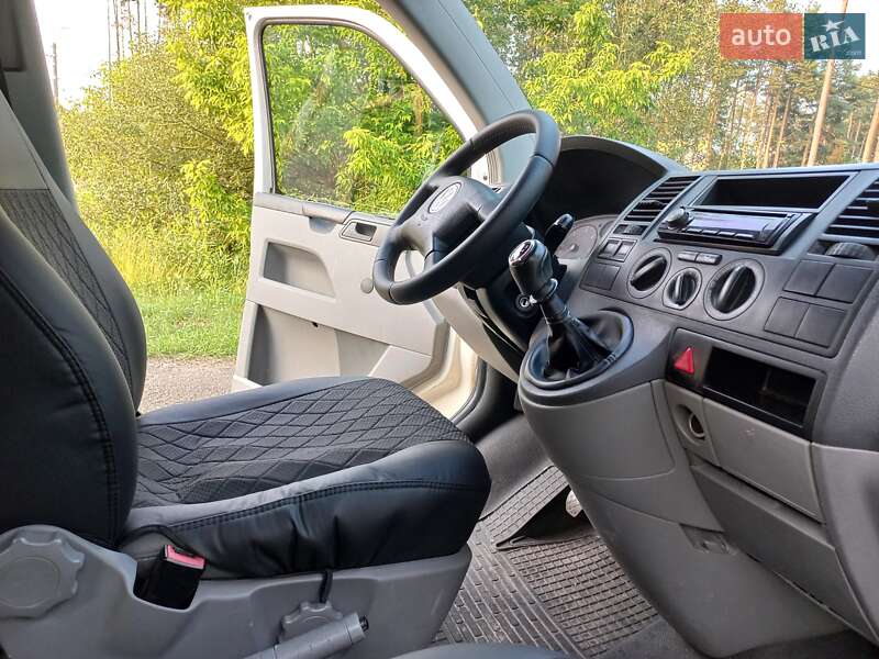 Минивэн Volkswagen Transporter 2007 в Ирпене