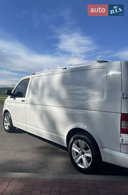 Грузовой фургон Volkswagen Transporter 2012 в 