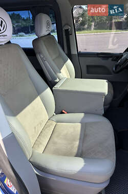Мінівен Volkswagen Transporter 2008 в 