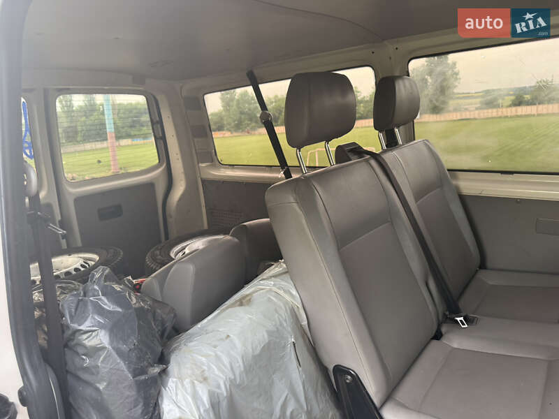 Минивэн Volkswagen Transporter 2008 в Ладыжине
