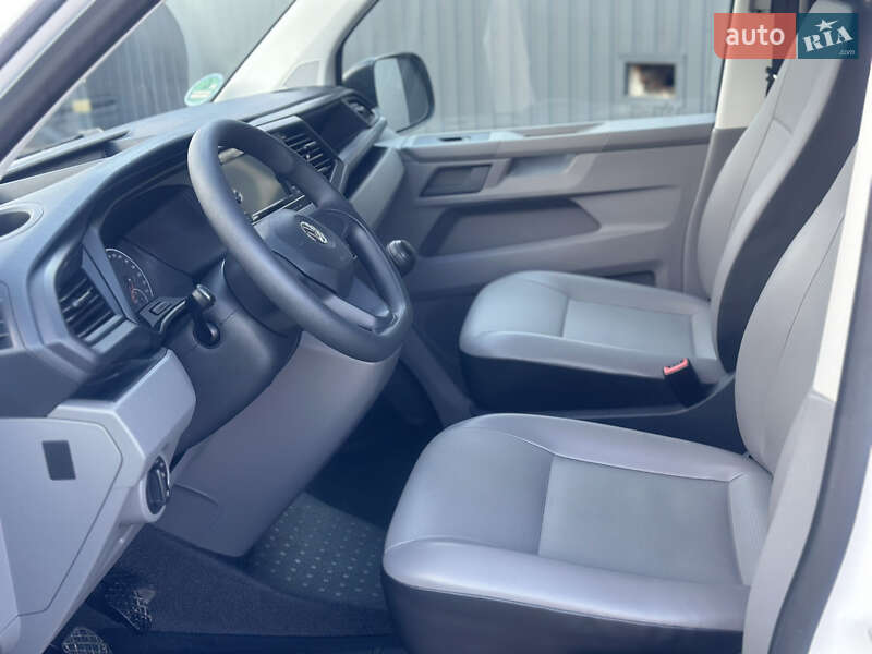 Грузовой фургон Volkswagen Transporter 2020 в Дубно