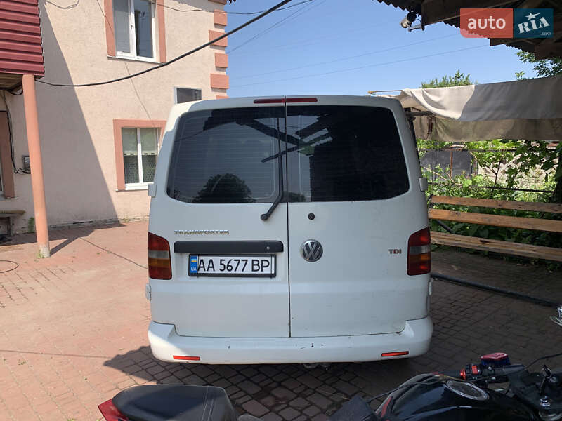 Минивэн Volkswagen Transporter 2005 в Помошной