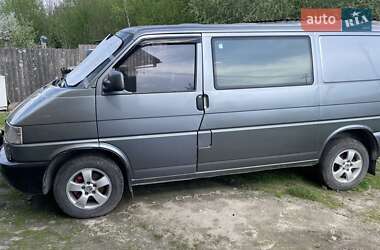 Мінівен Volkswagen Transporter 1998 в Комарному