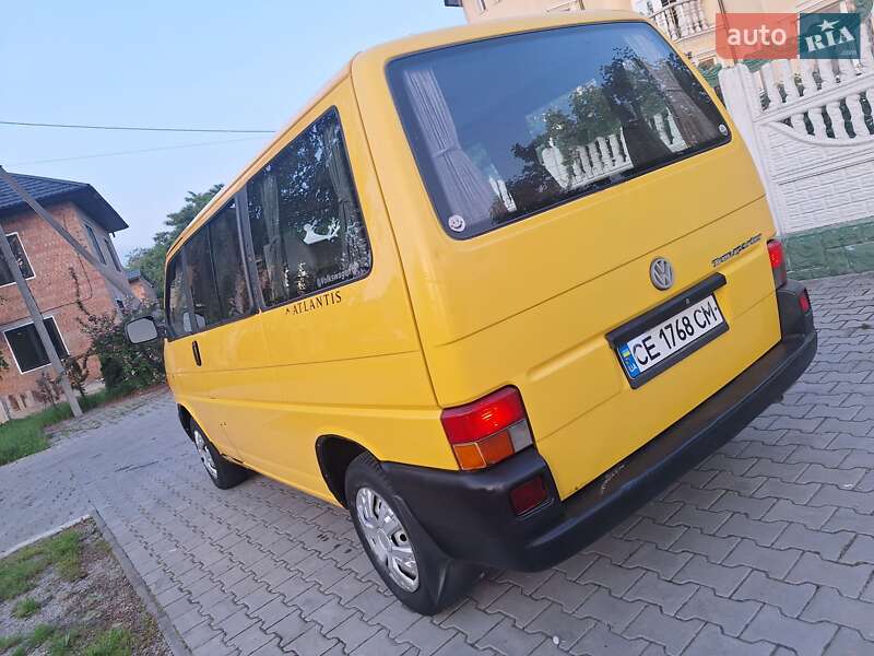 Минивэн Volkswagen Transporter 1999 в Черновцах