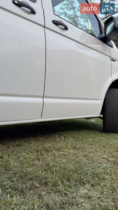 Минивэн Volkswagen Transporter 2016 в Броварах