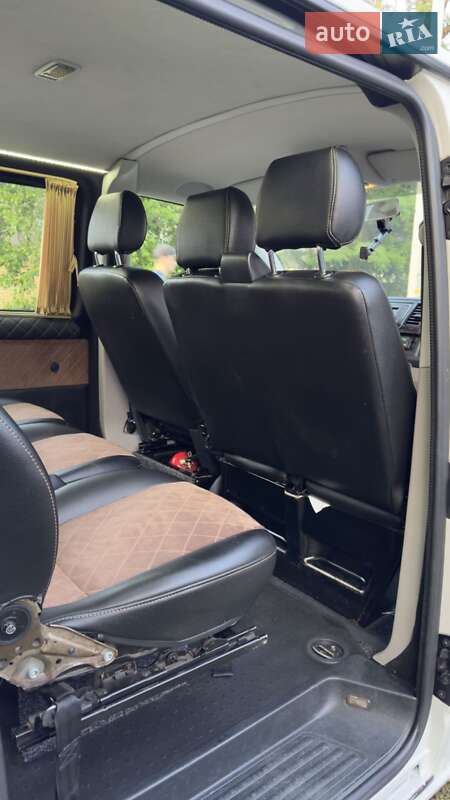 Минивэн Volkswagen Transporter 2016 в Броварах