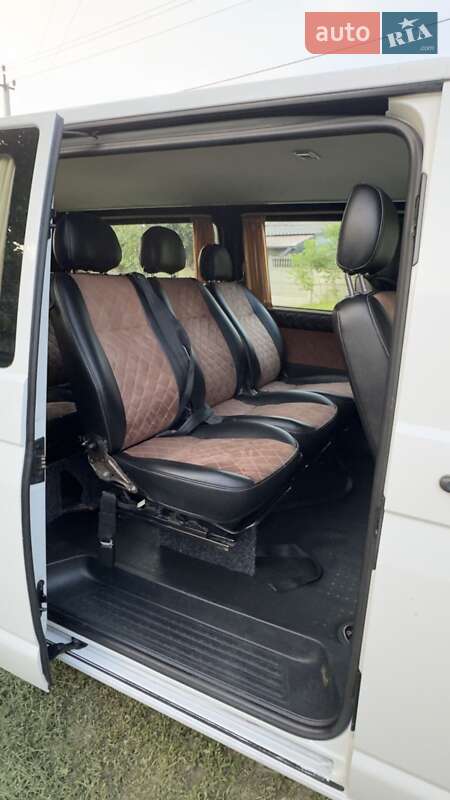 Минивэн Volkswagen Transporter 2016 в Броварах