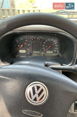 Минивэн Volkswagen Transporter 2001 в 